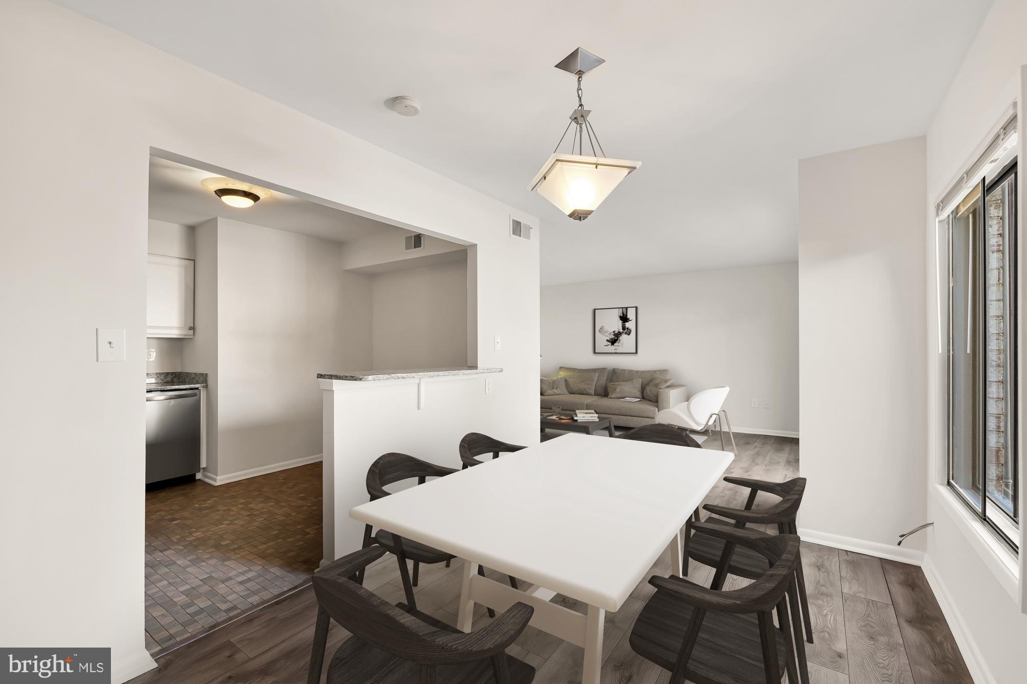 6986 Hanover PARKWAY Unit: 201