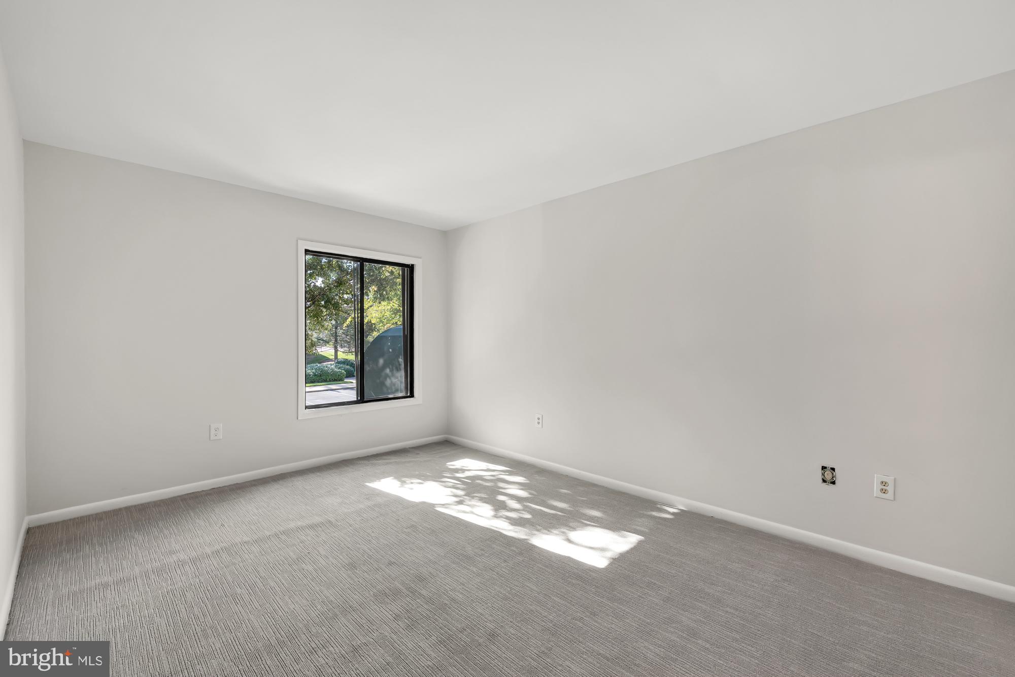 6986 Hanover PARKWAY Unit: 201