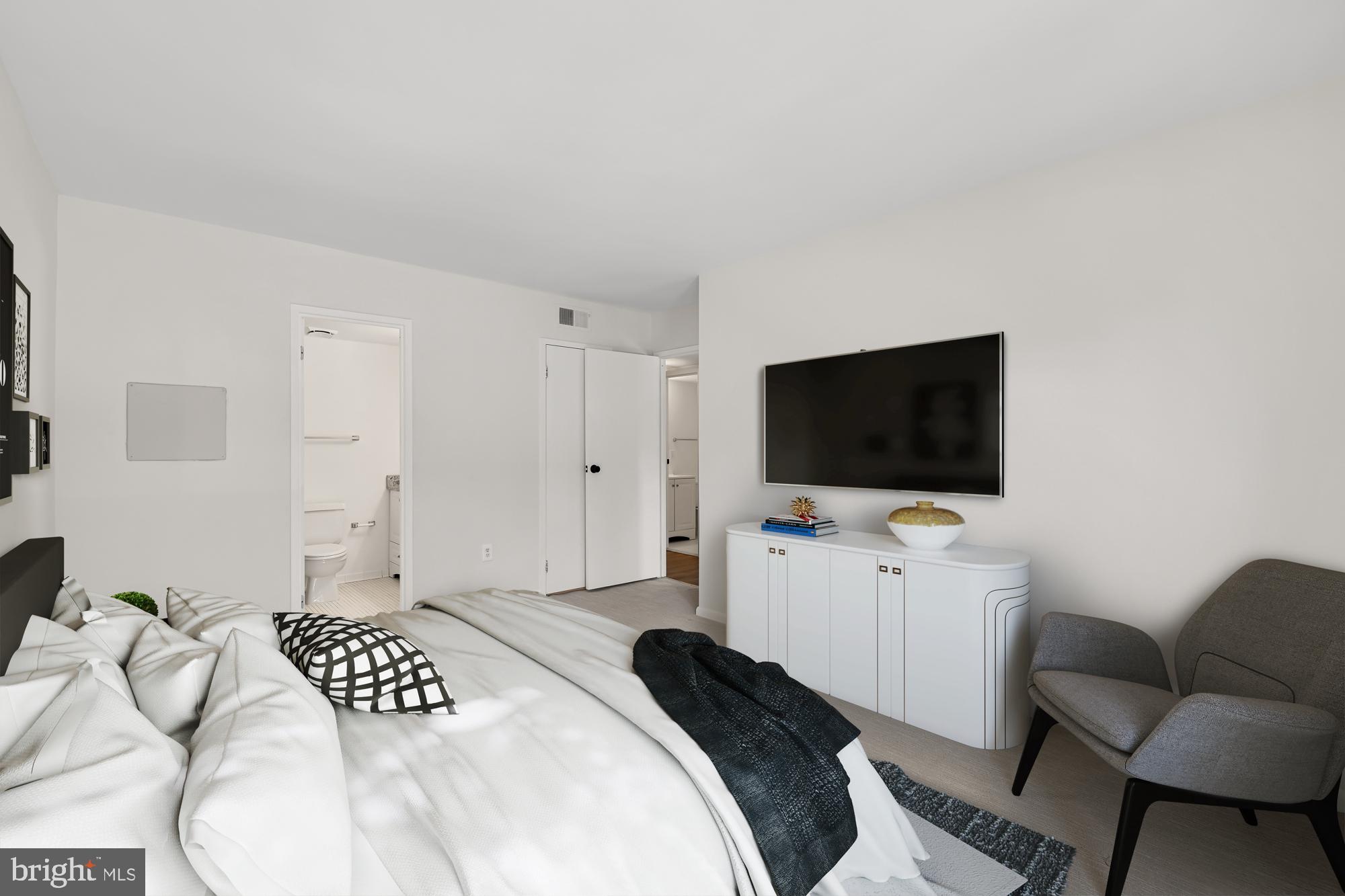 6986 Hanover PARKWAY Unit: 201