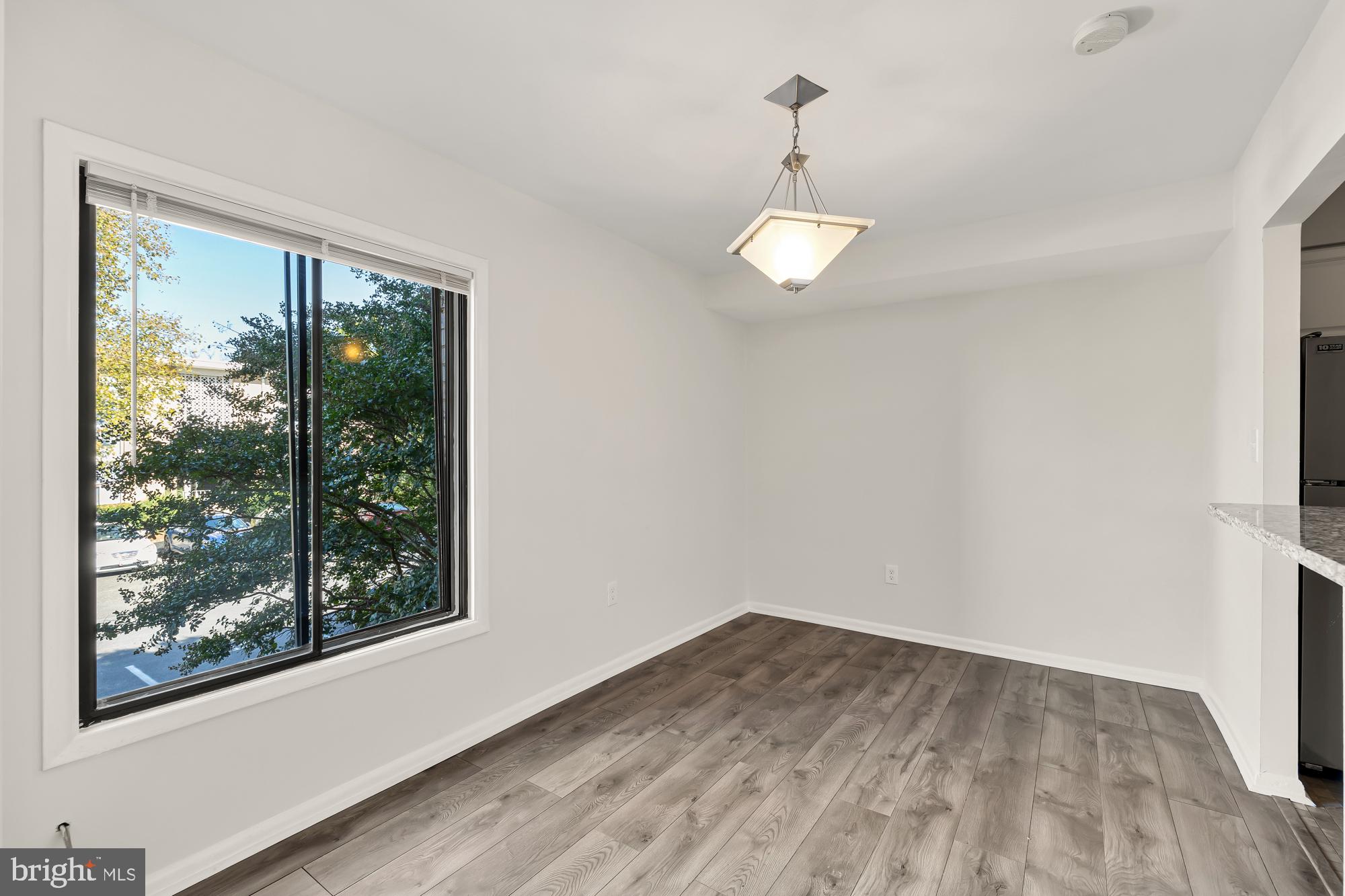 6986 Hanover PARKWAY Unit: 201