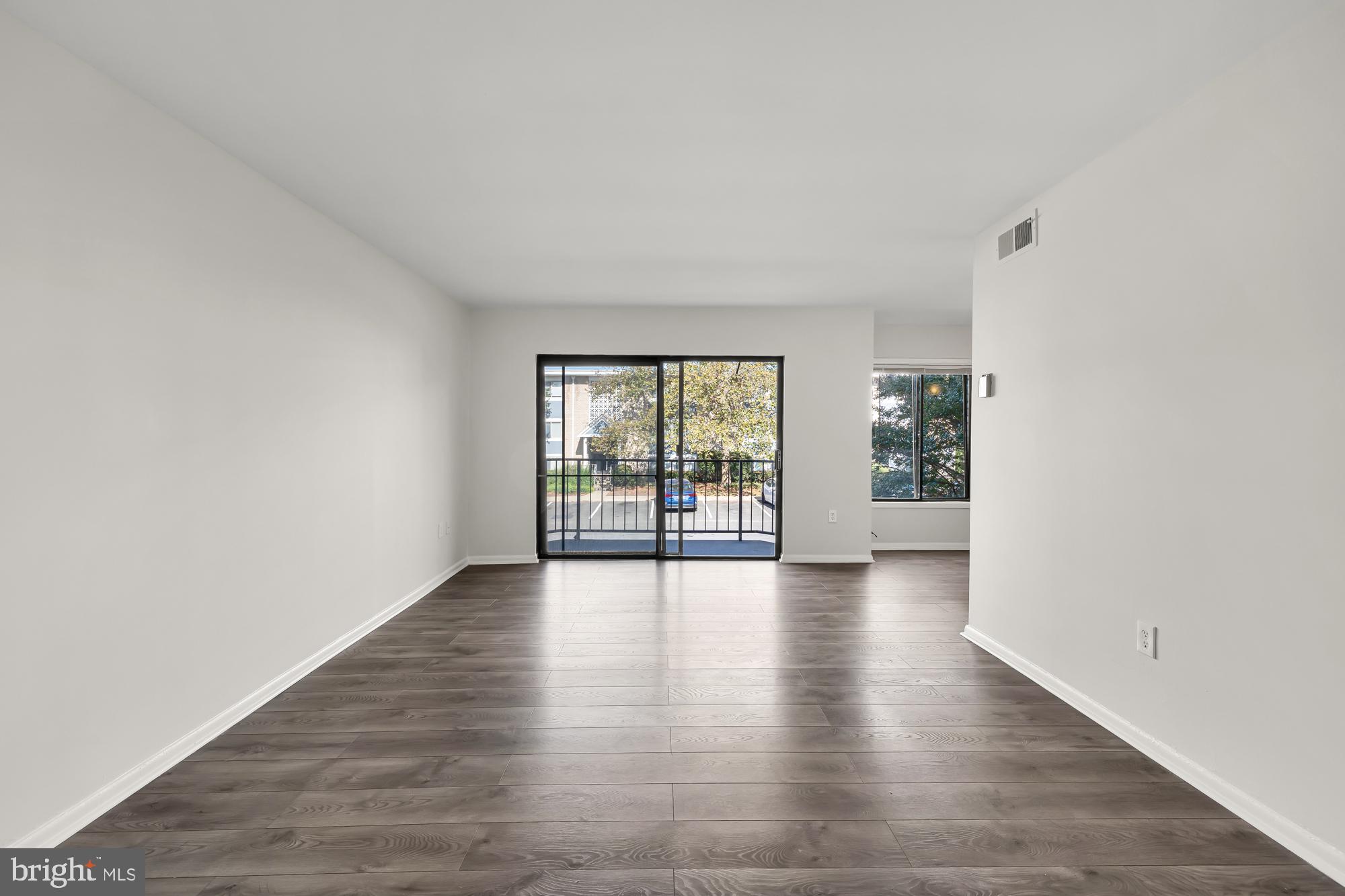 6986 Hanover PARKWAY Unit: 201