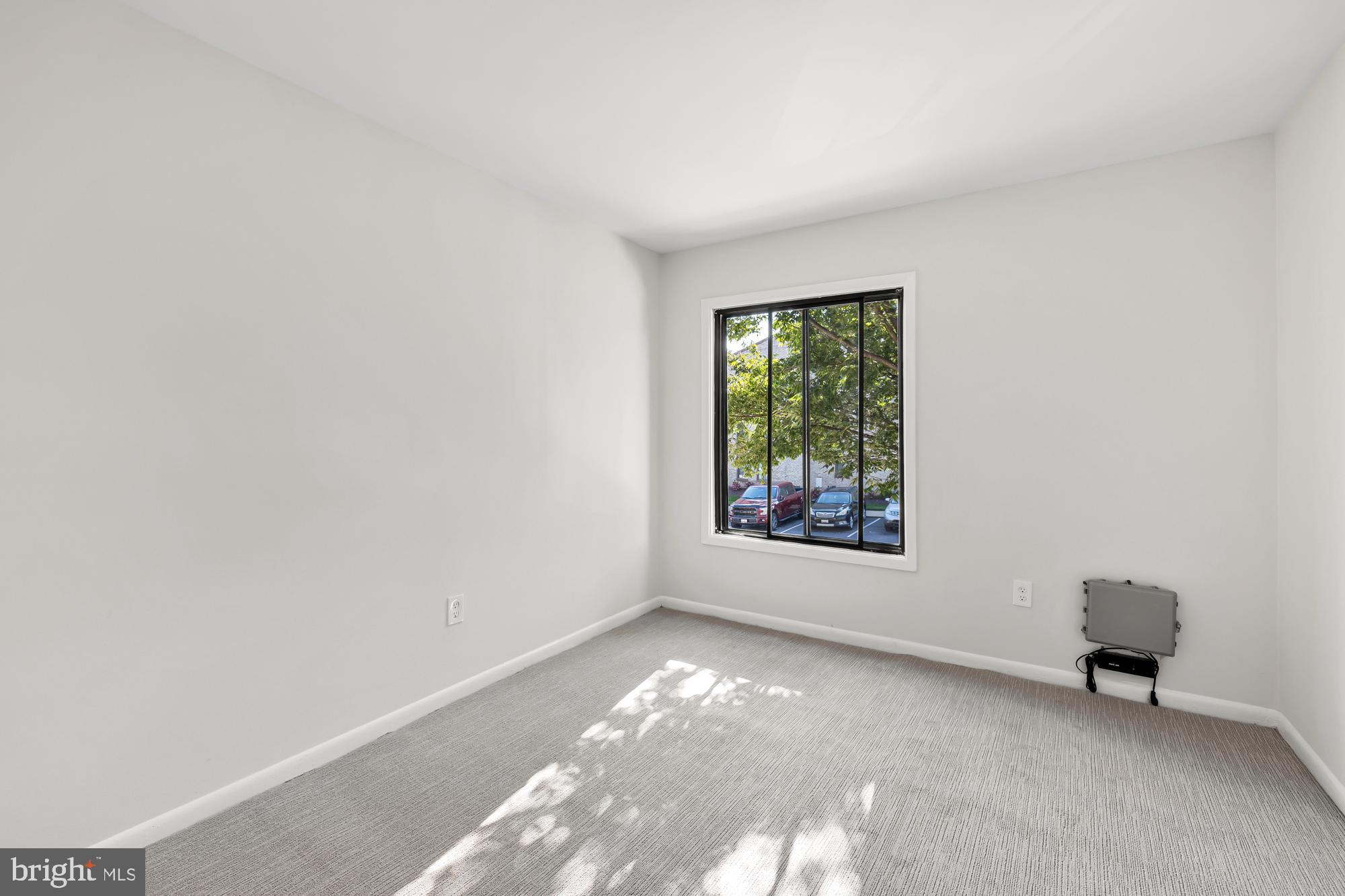 6986 Hanover PARKWAY Unit: 201