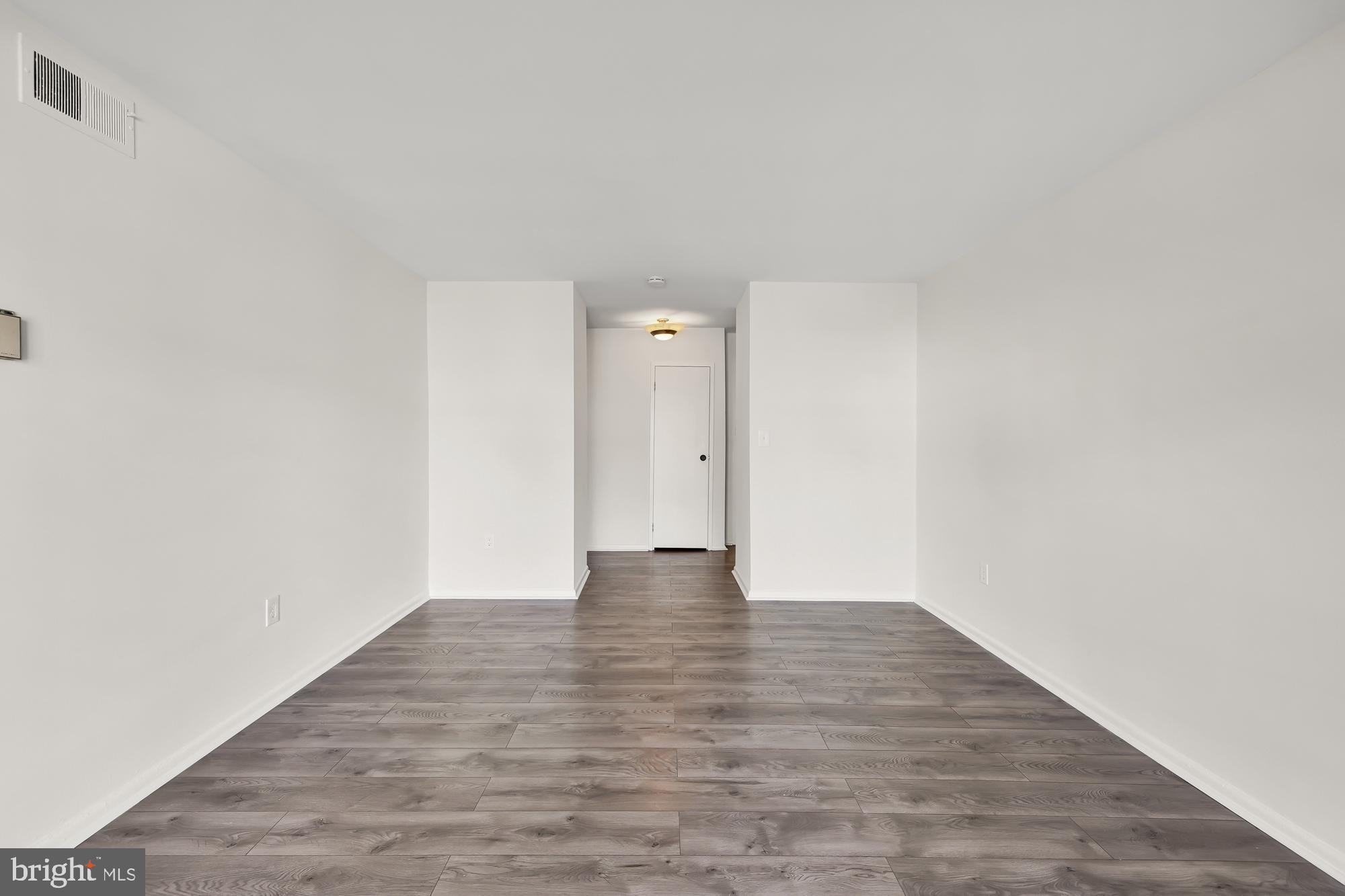 6986 Hanover PARKWAY Unit: 201