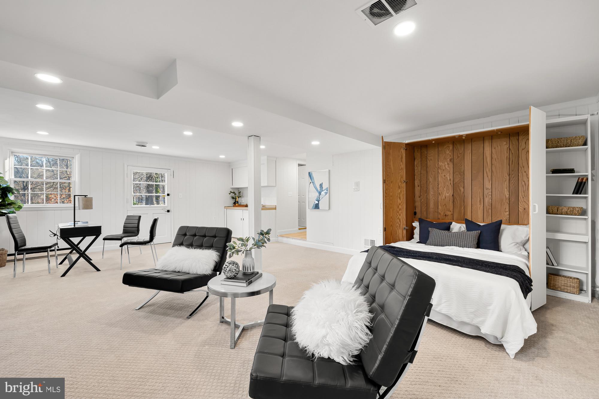 6409 Forest Road