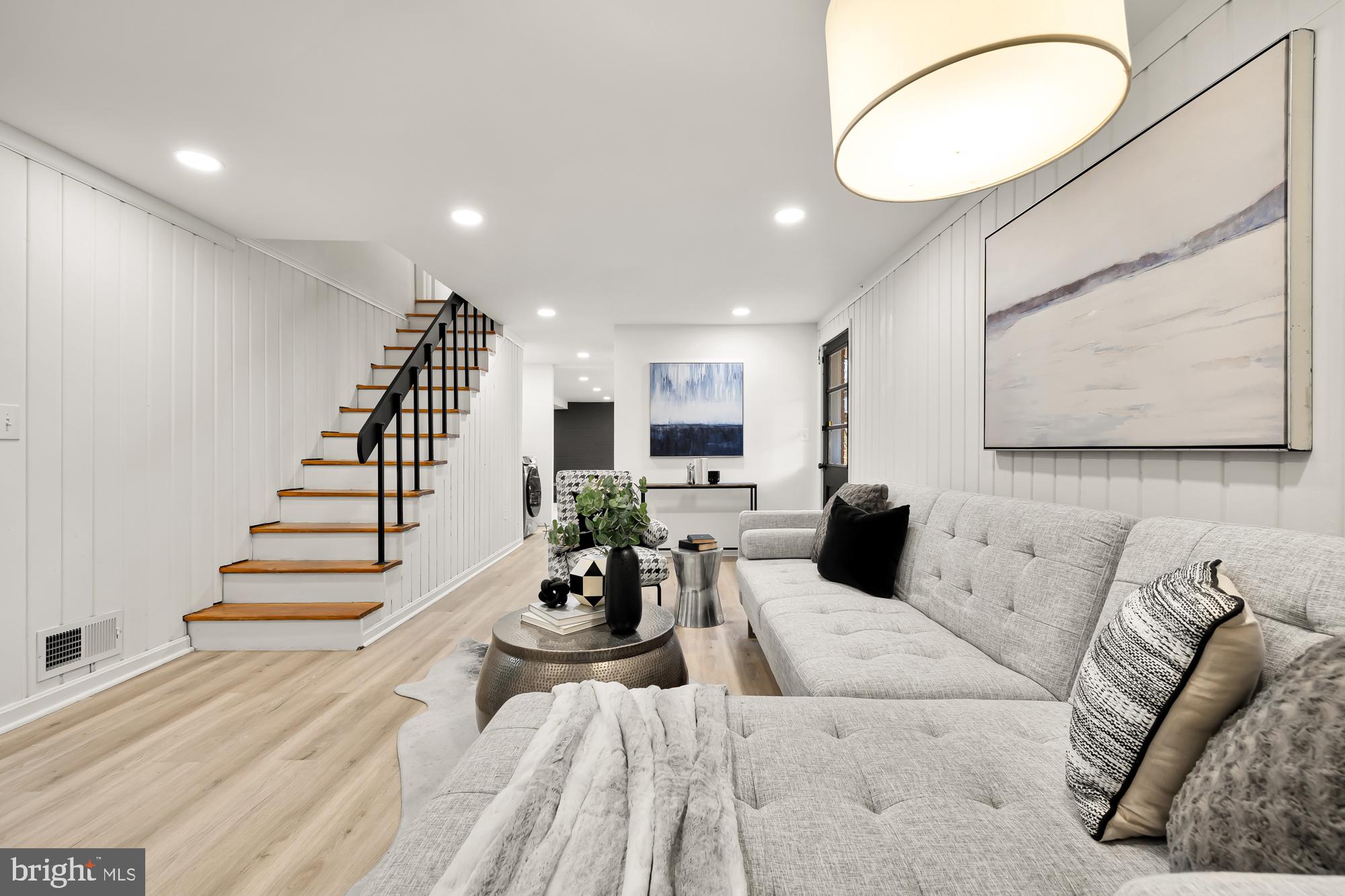 6409 Forest Road