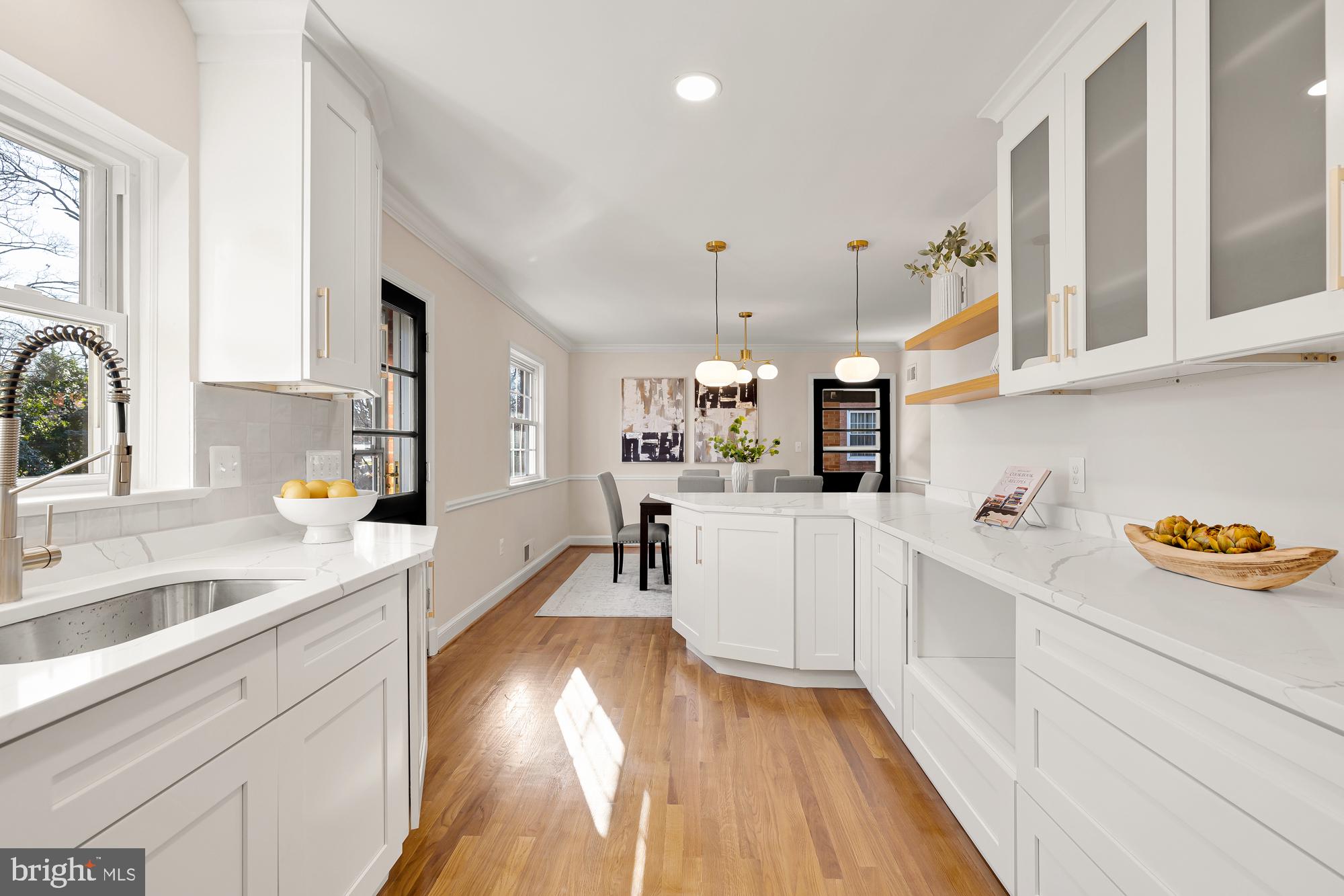 6409 Forest Road