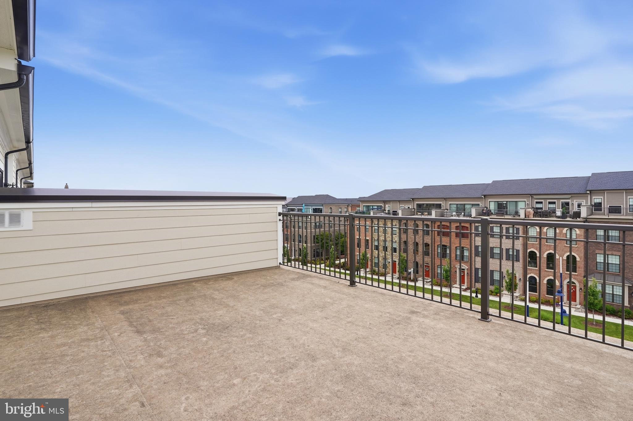 618 SKIFF WAY