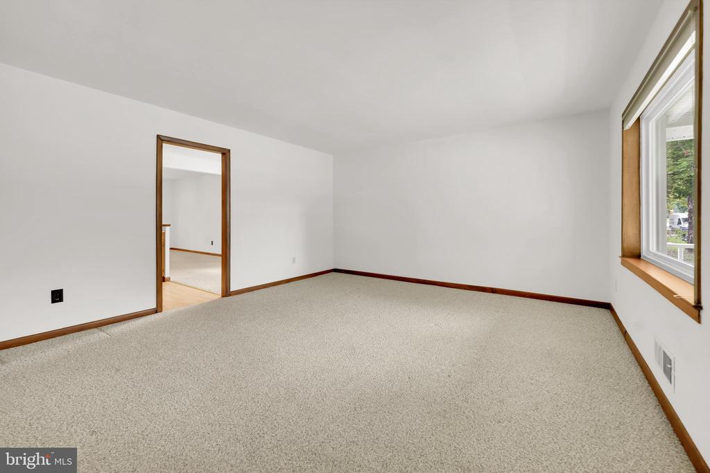 1016 HARRISON DRIVE