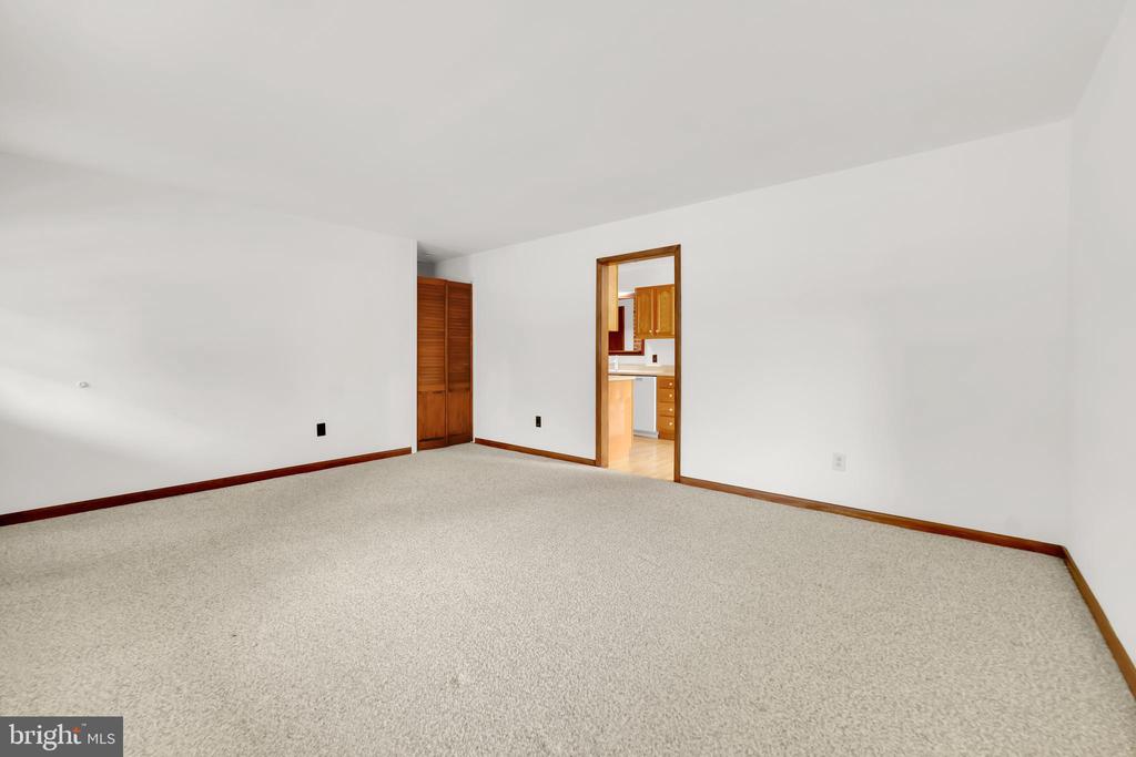 1016 HARRISON DRIVE