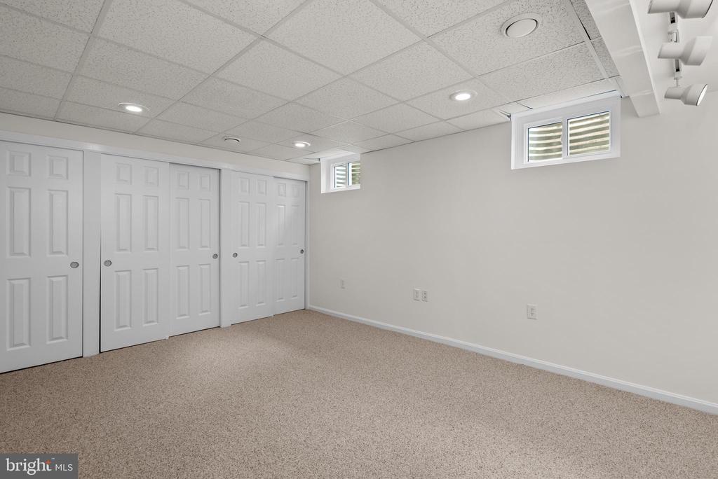 2512-F S Arlington Mill Dr #6