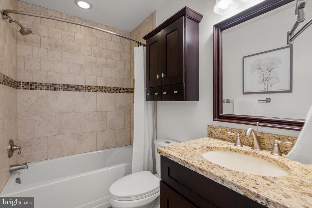 2512-F S Arlington Mill Dr #6
