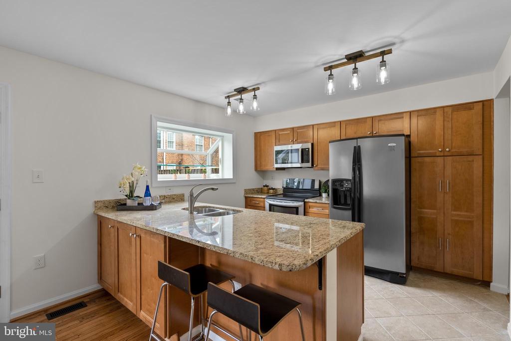 2512-F S Arlington Mill Dr #6
