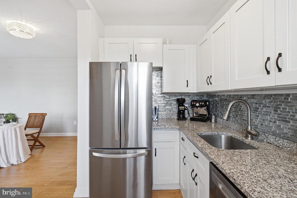 1121 ARLINGTON BOULEVARD 1004