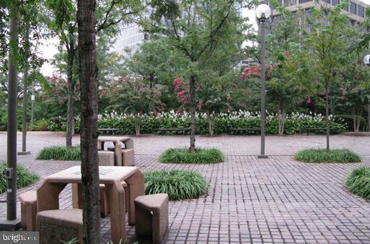 1121 ARLINGTON BOULEVARD 1004