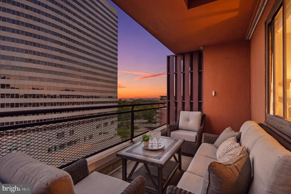 1121 ARLINGTON BOULEVARD 1004