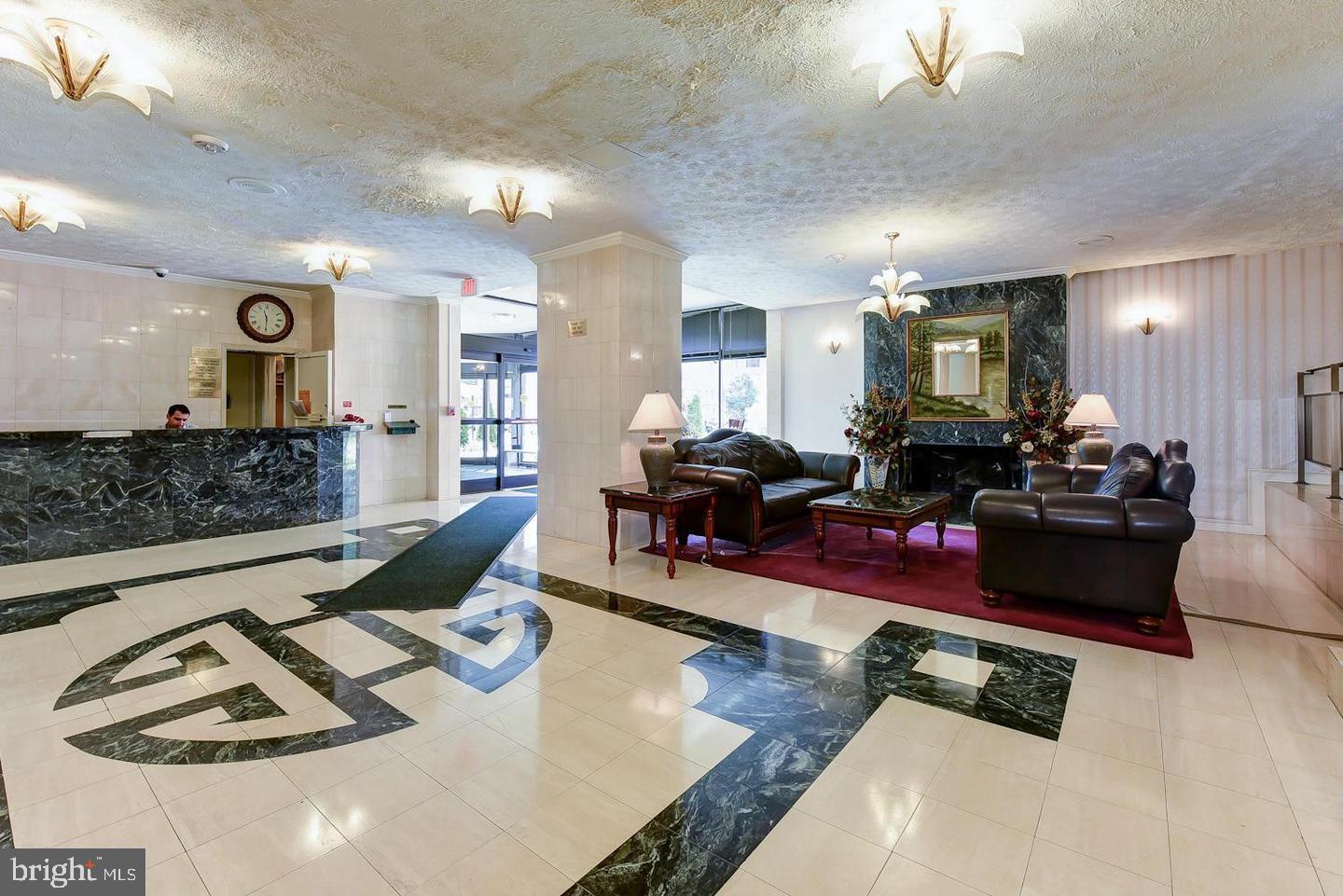 1121 ARLINGTON BOULEVARD 1004