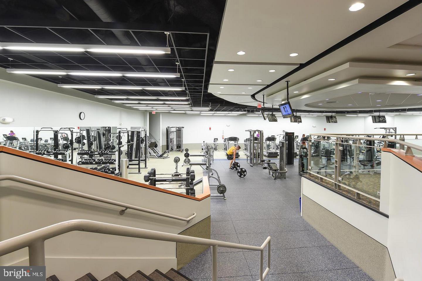 1121 ARLINGTON BOULEVARD 1004