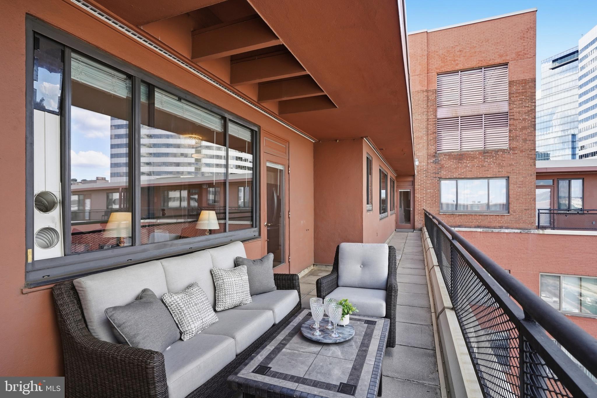 1121 ARLINGTON BOULEVARD 1004