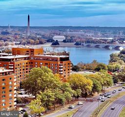 1121 ARLINGTON BOULEVARD 1004
