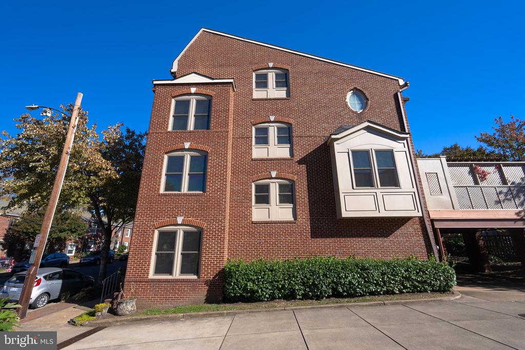 314 Princess St