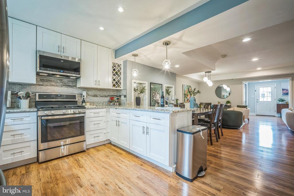 909 First St