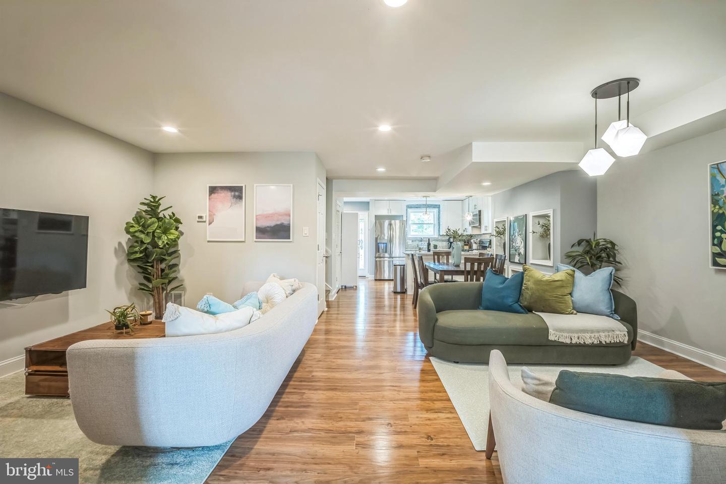 909 First St