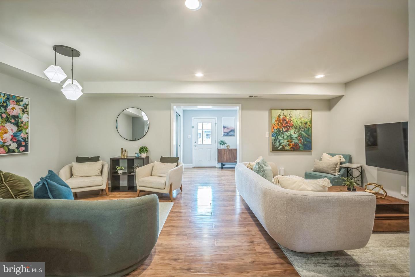 909 First St