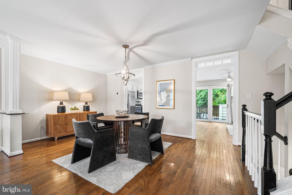 1132 QUAKER HILL COURT
