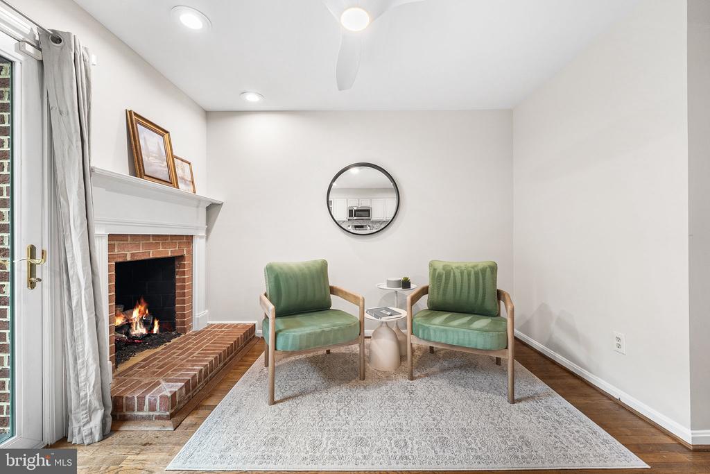 1132 QUAKER HILL COURT