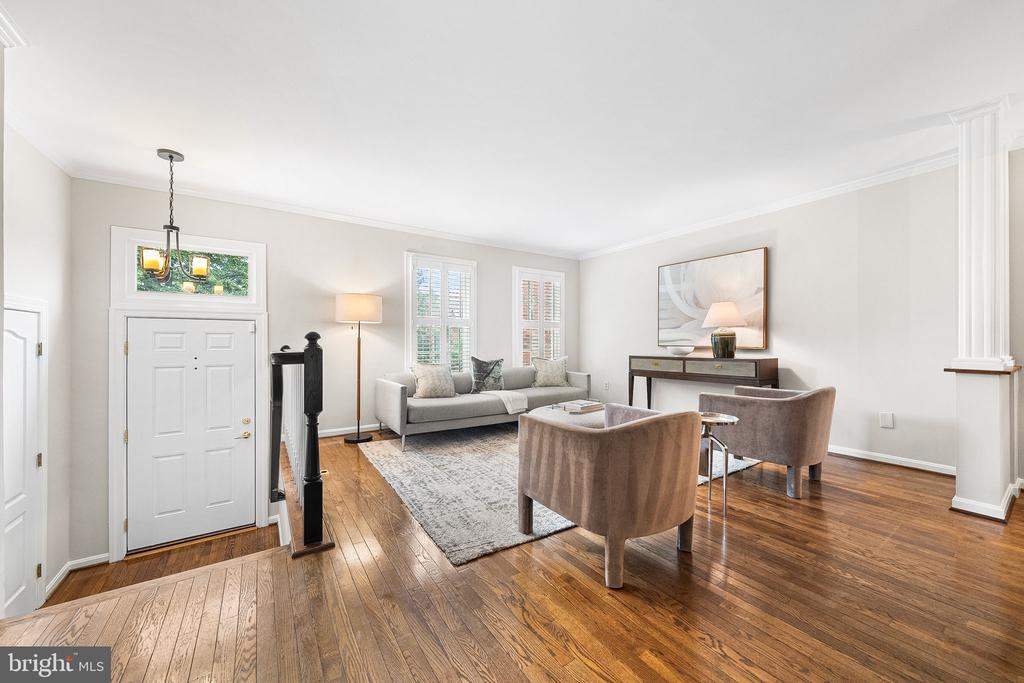 1132 QUAKER HILL COURT