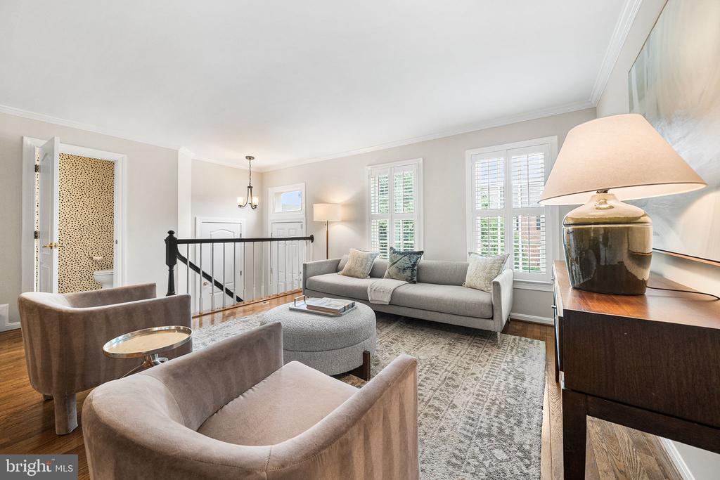 1132 QUAKER HILL COURT