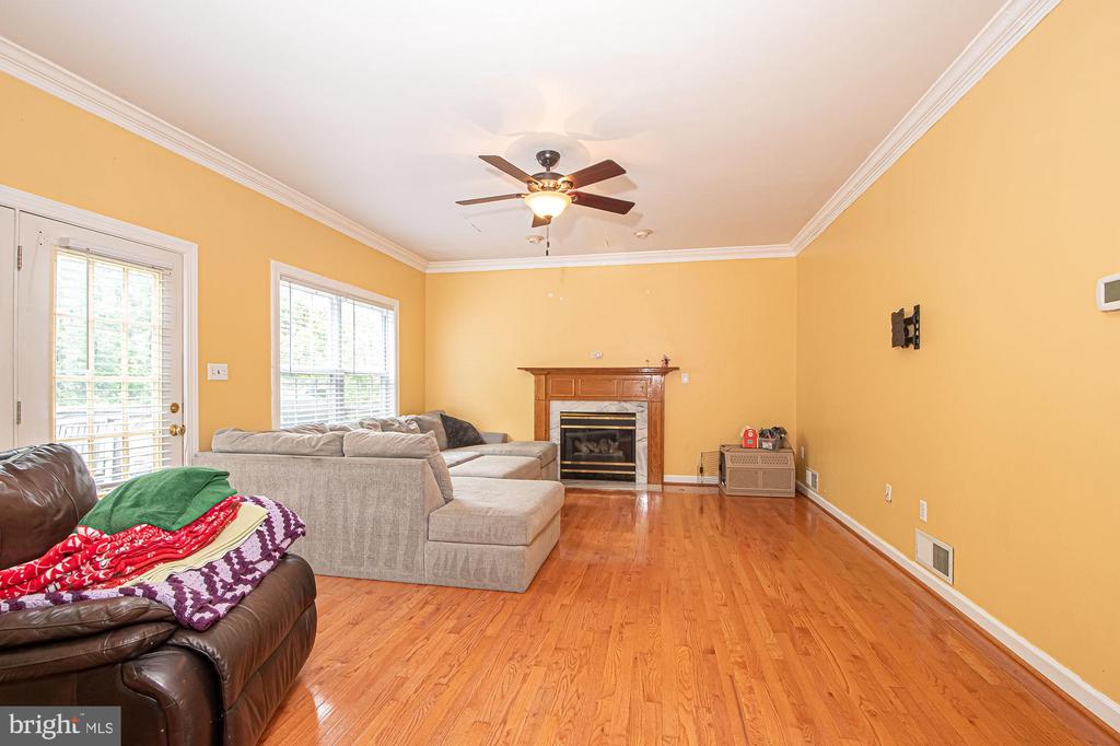 105 FAIRFIELD DRIVE
