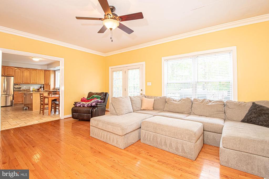 105 FAIRFIELD DRIVE