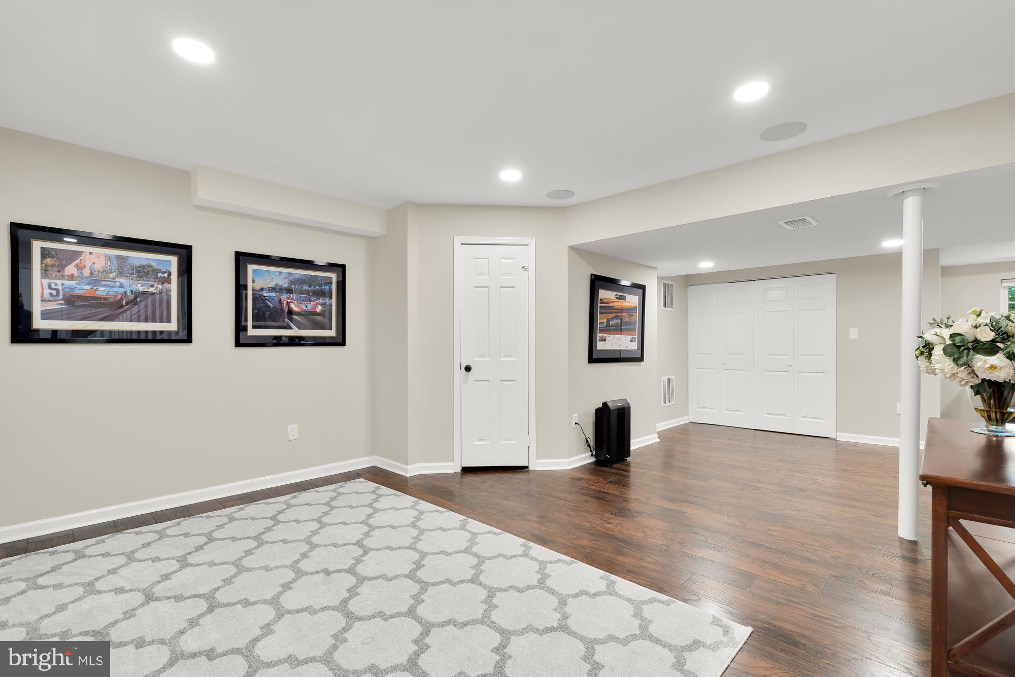 11312 Lapham Dr