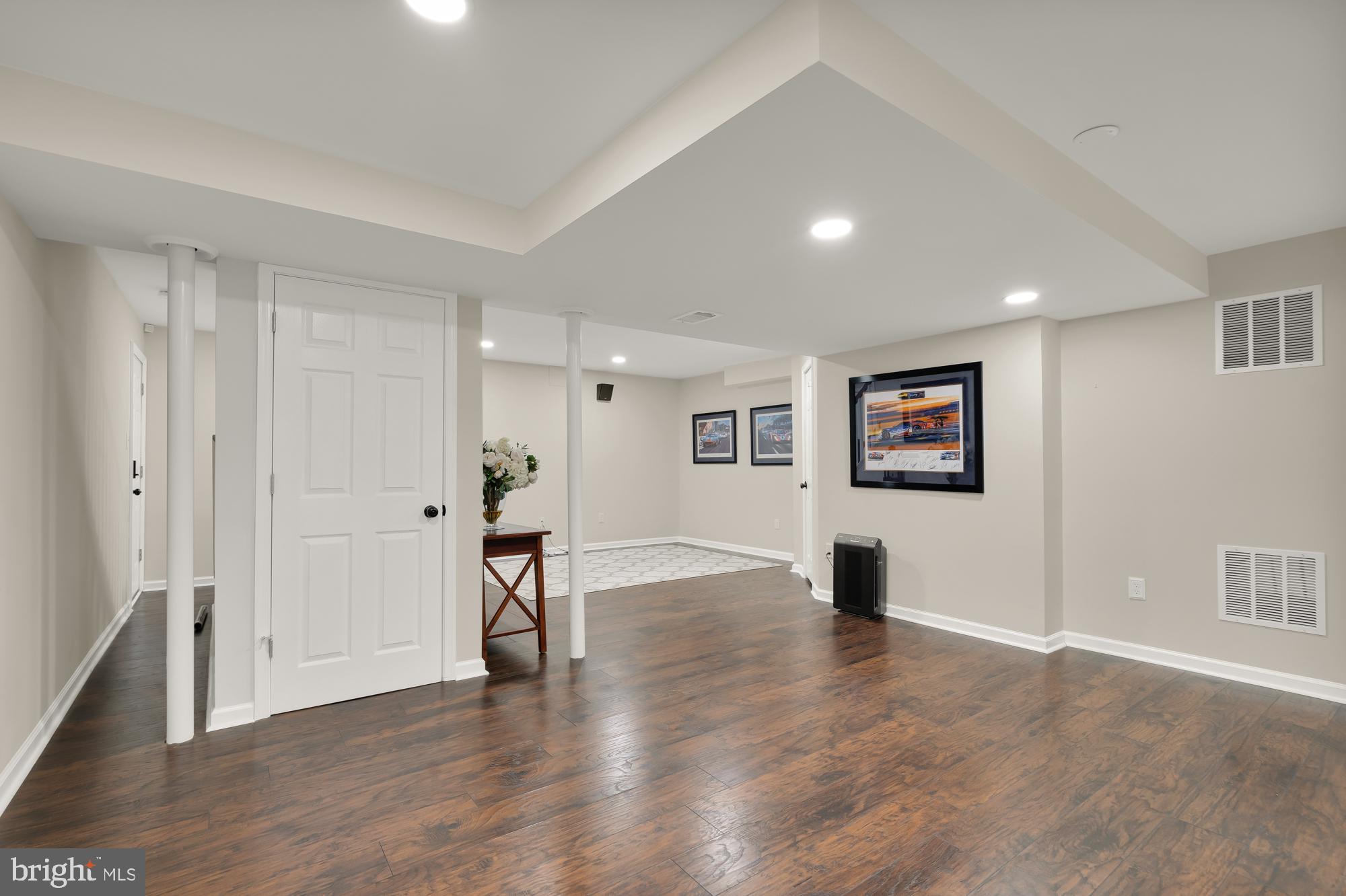 11312 Lapham Dr
