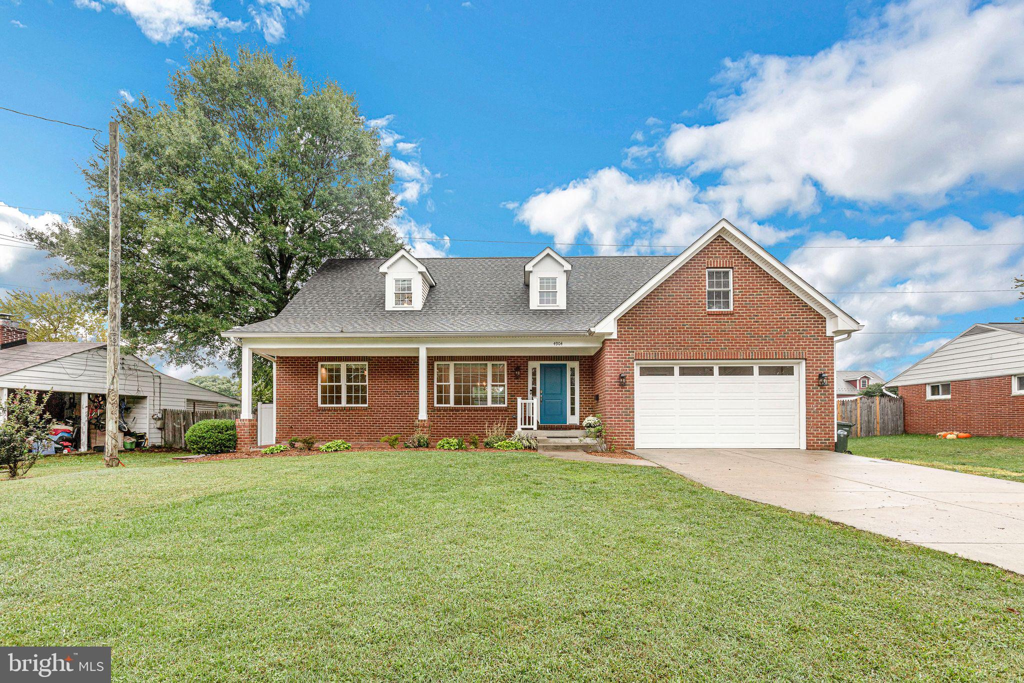 4904 Apple Tree Dr