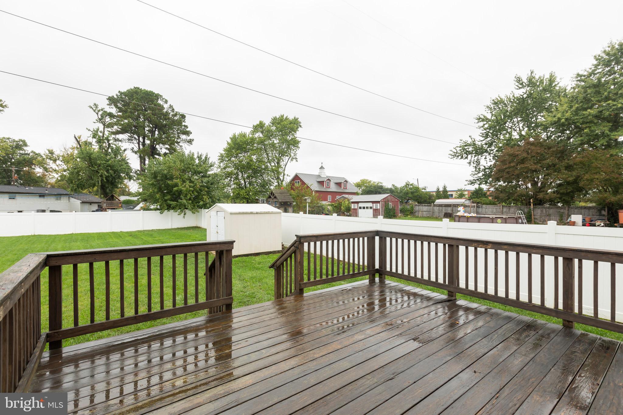 4904 Apple Tree Dr