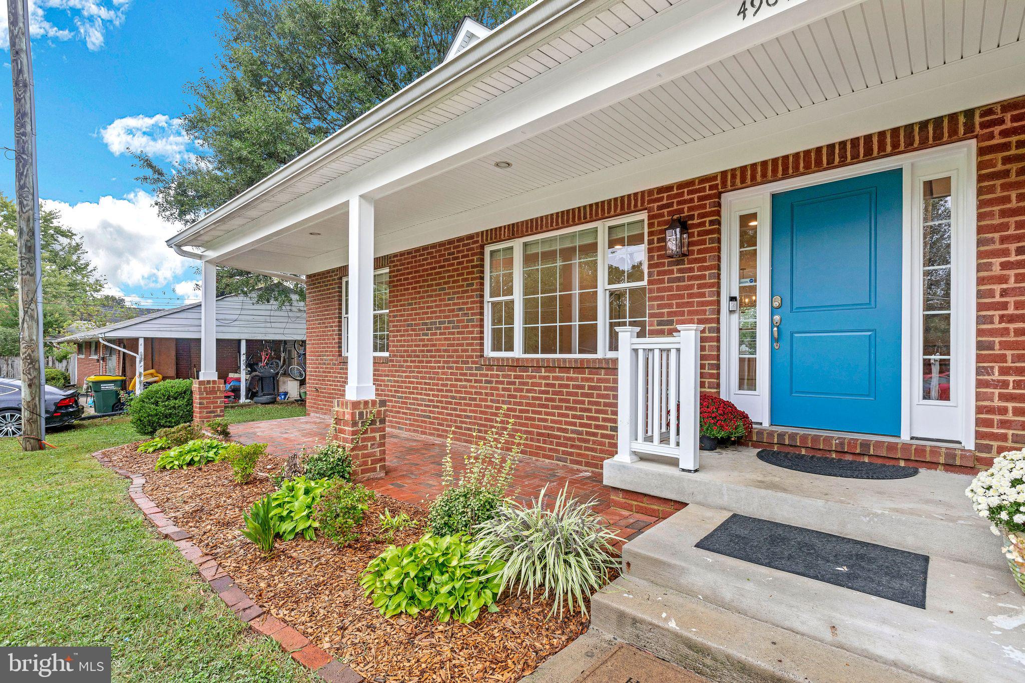 4904 Apple Tree Dr