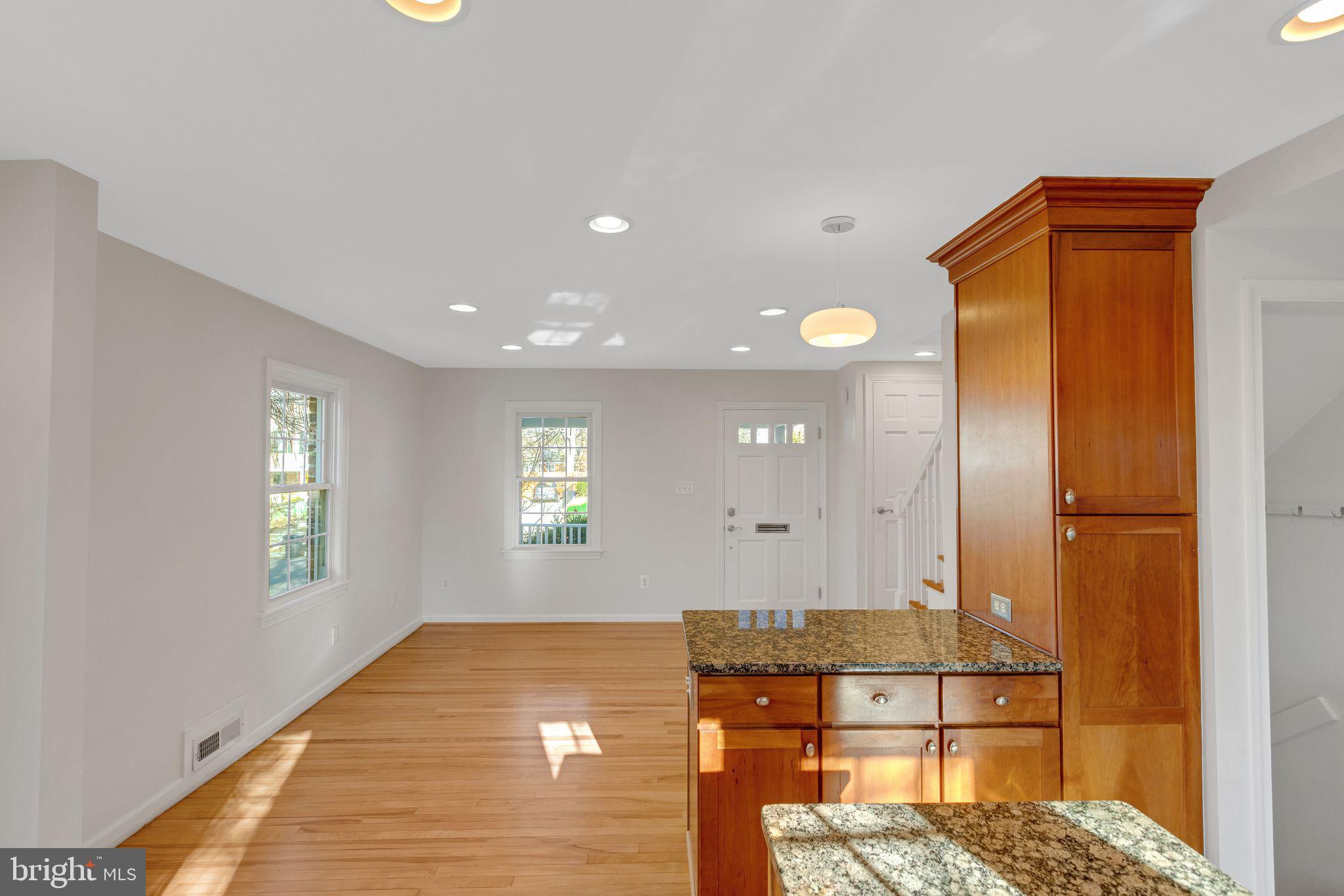 2731 Fort Dr