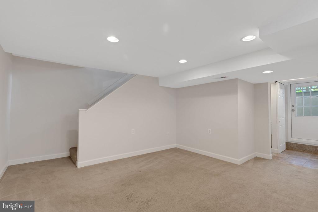 2731 Fort Dr