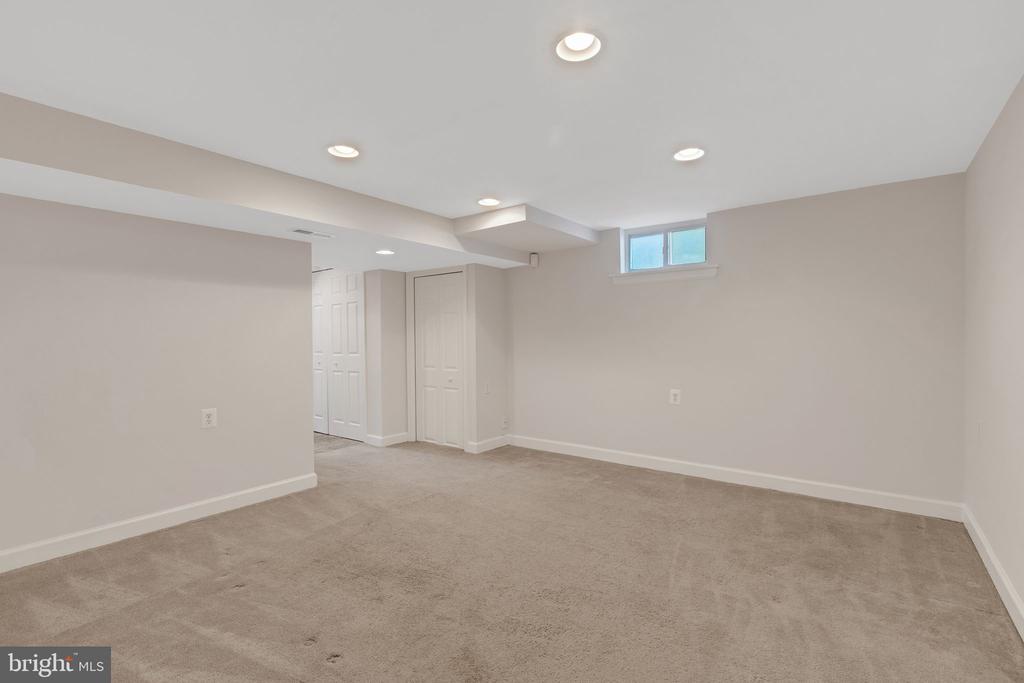 2731 Fort Dr