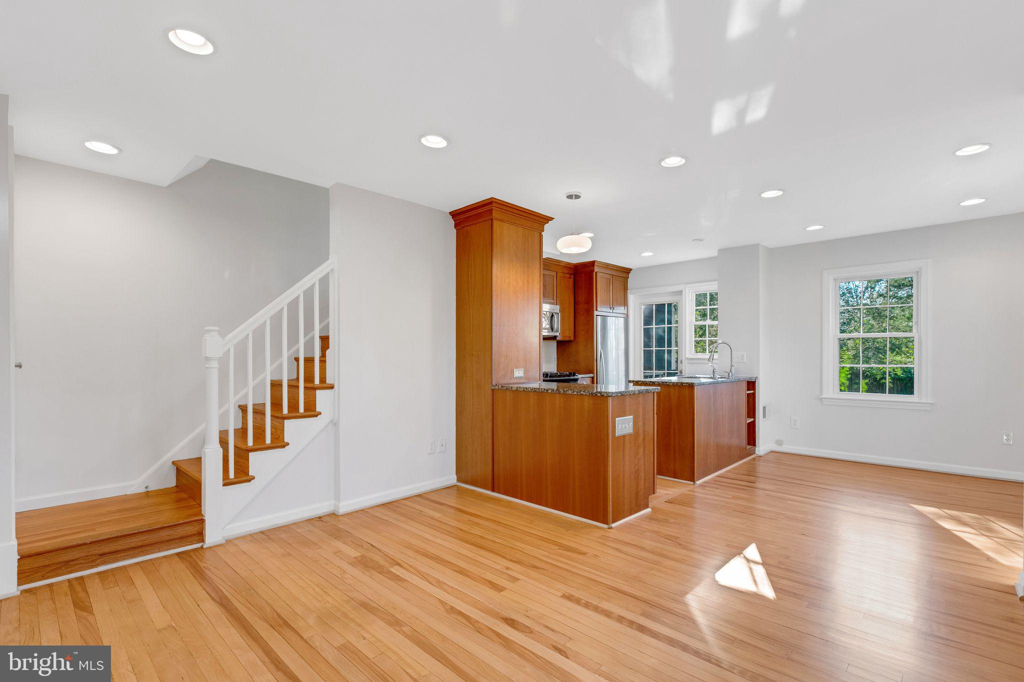 2731 Fort Dr