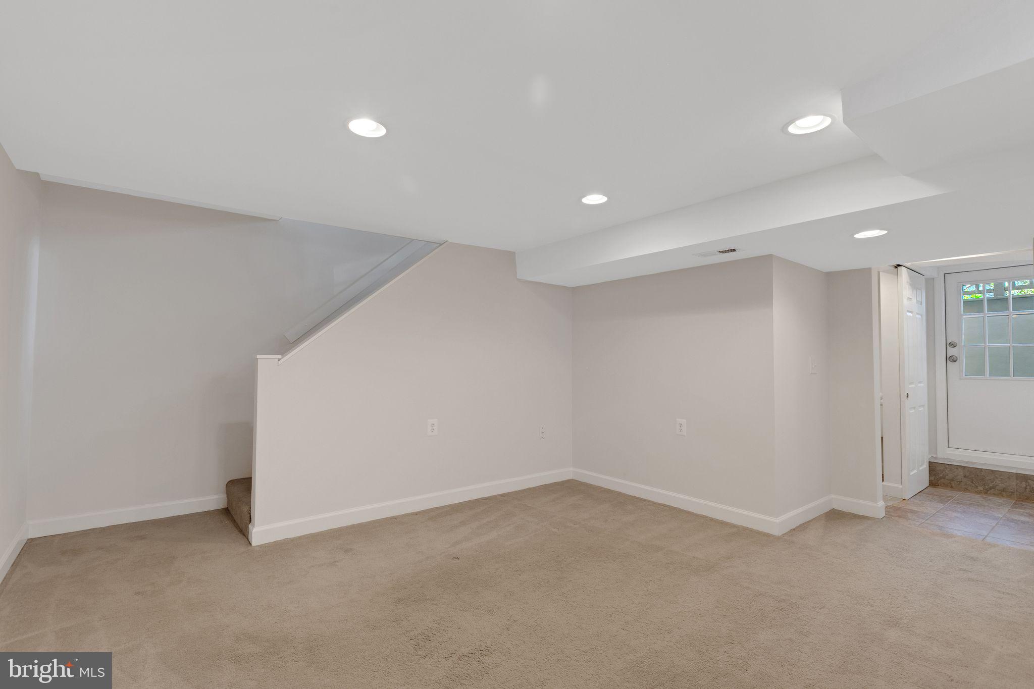2731 Fort Dr