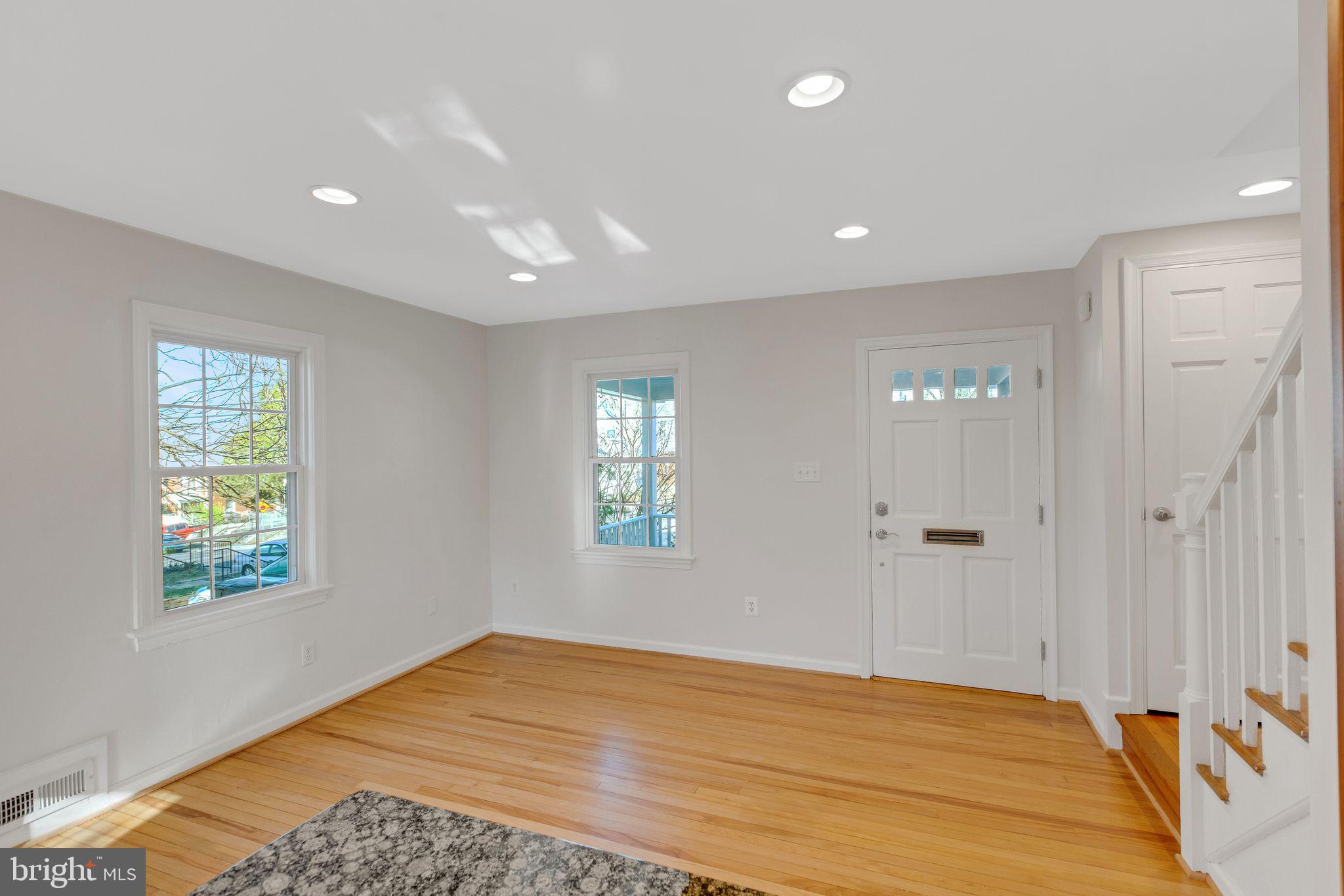 2731 Fort Dr