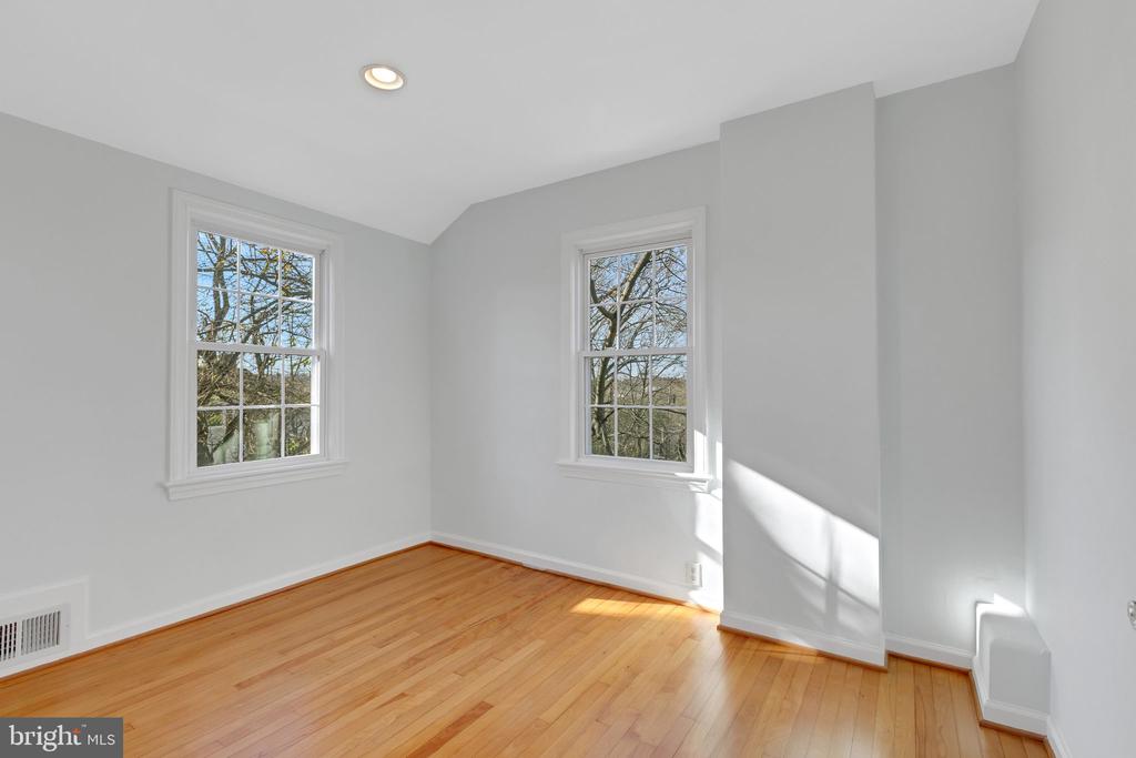 2731 Fort Dr