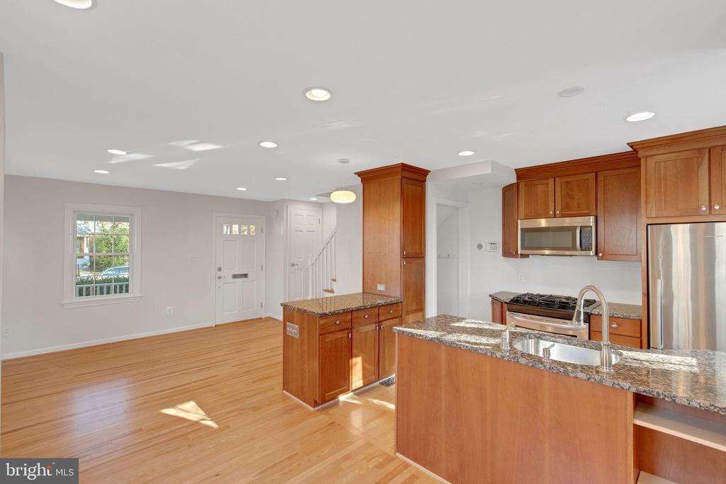 2731 Fort Dr