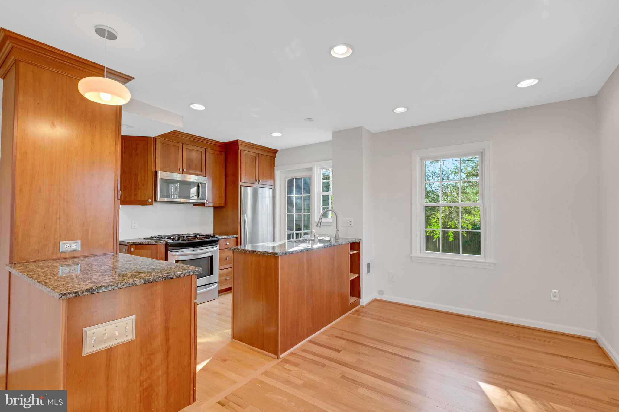 2731 Fort Dr