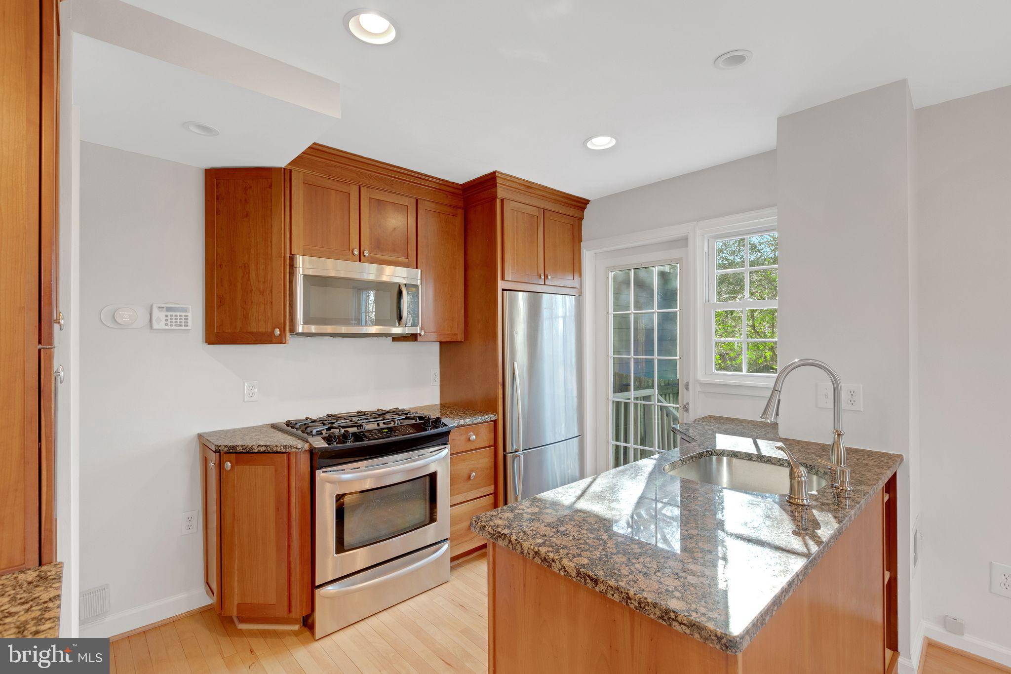 2731 Fort Dr