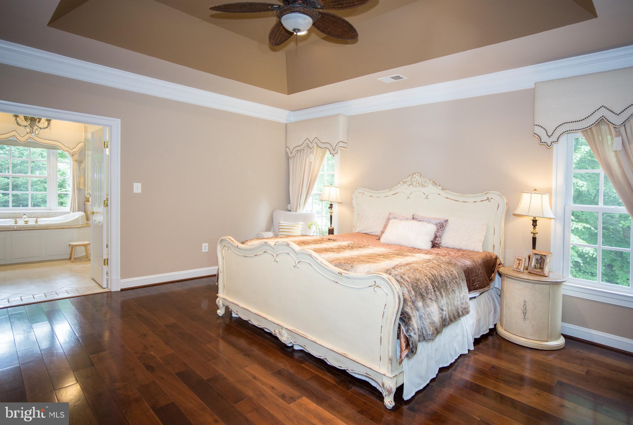 6125 OLD DOMINION DR