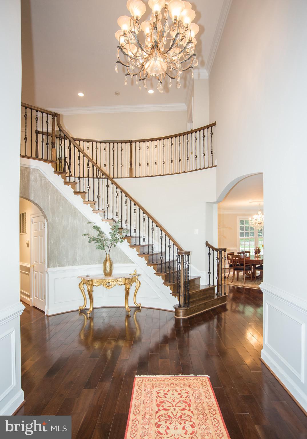 6125 OLD DOMINION DR